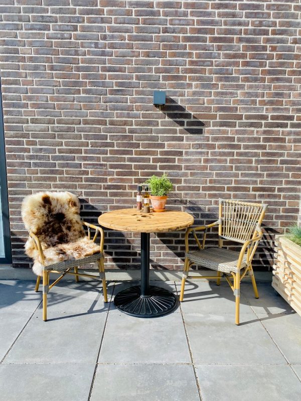 Cafébord af Kabeltromle på Fenris Stel | Ø70 / Lakeret